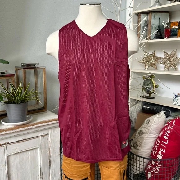 Maroon Sleeveless Mesh Tank Top - Picture 1 of 2
